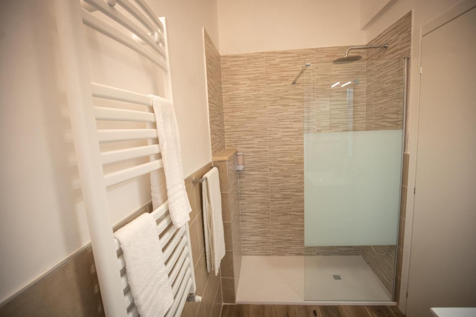 Romecoming Ostiense Guest House Ngoại thất bức ảnh